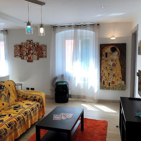 Апартаменти House Claudia By Holiday World Генуя Екстер'єр фото